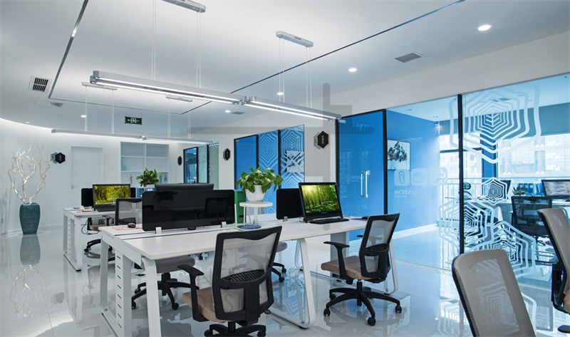 <a href=http://m.galaxys4.com/ target=_blank class=infotextkey>合肥辦公室裝修</a>怎樣實(shí)現(xiàn)和諧的布局設(shè)計(jì)清爽自然